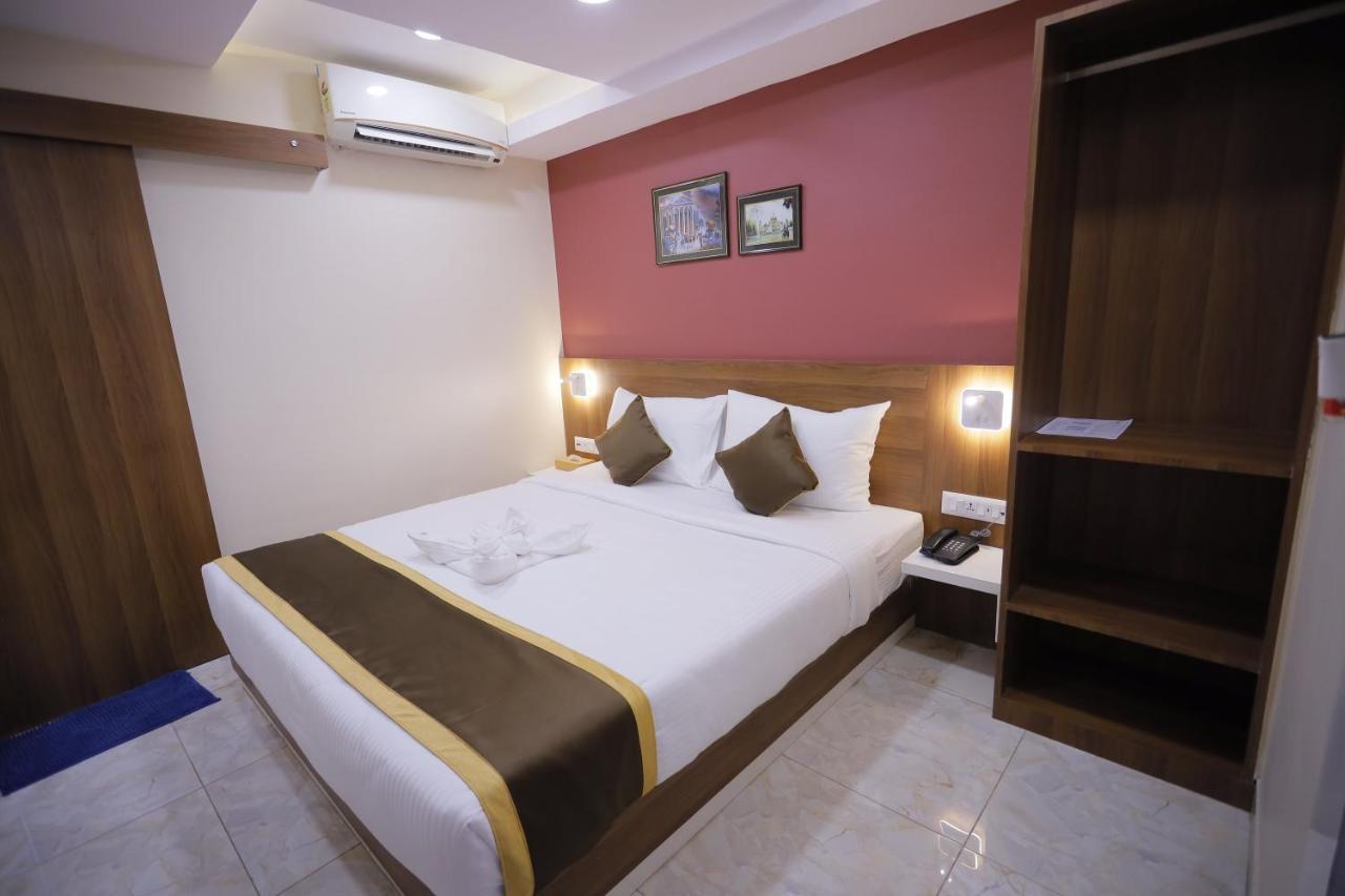 The Avenue Hotel Ballygunge Calcutta  Esterno foto