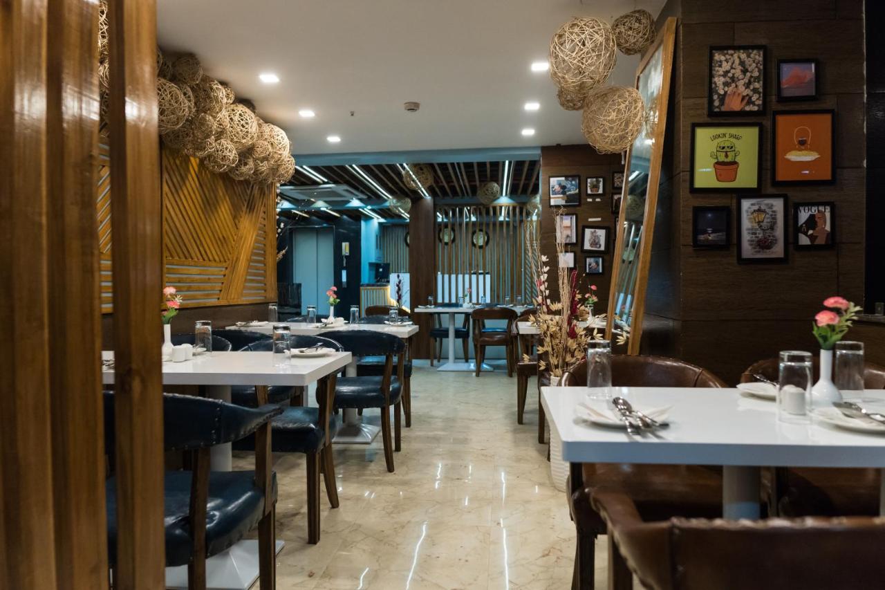 The Avenue Hotel Ballygunge Calcutta  Esterno foto