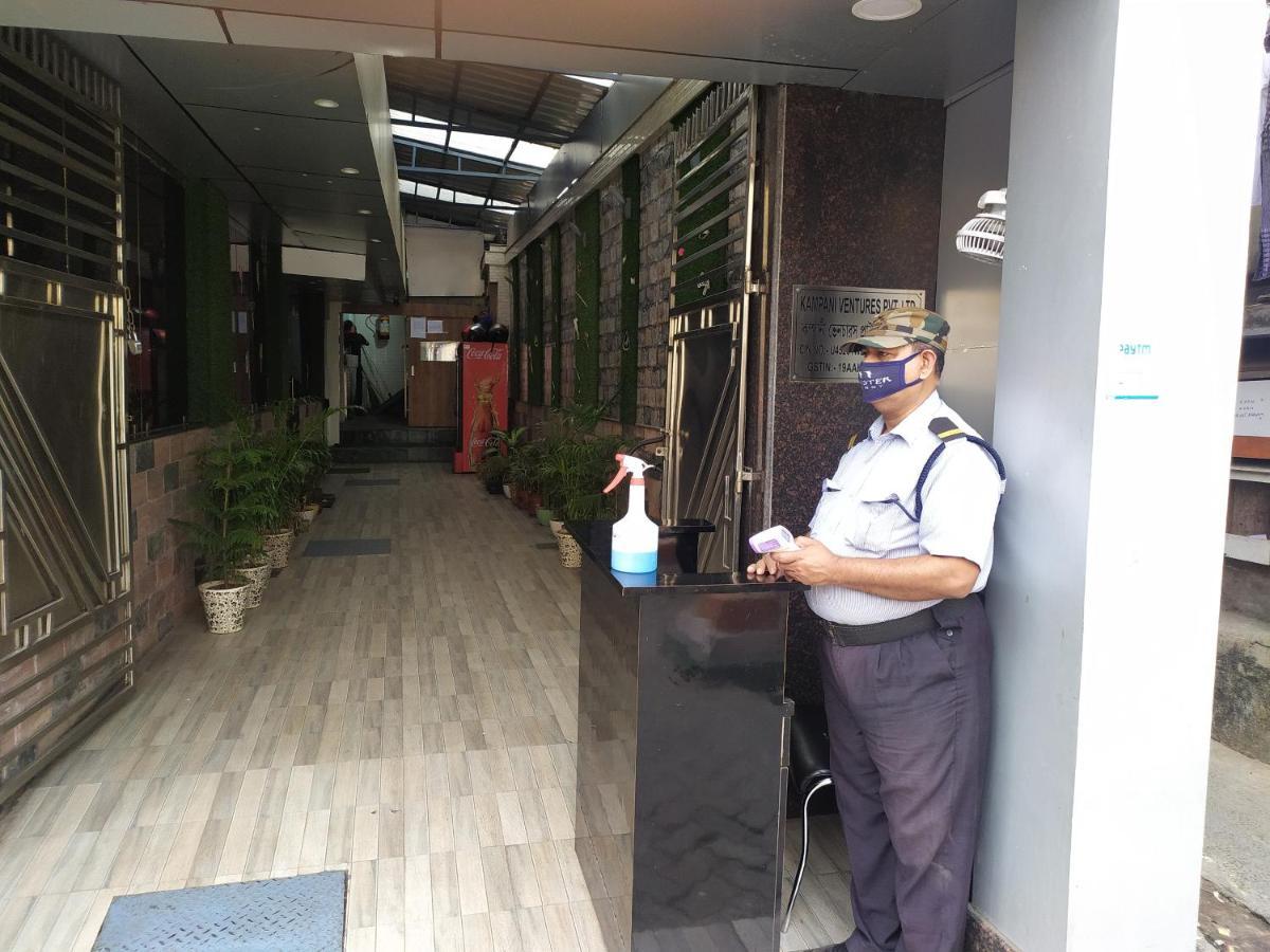 The Avenue Hotel Ballygunge Calcutta  Esterno foto