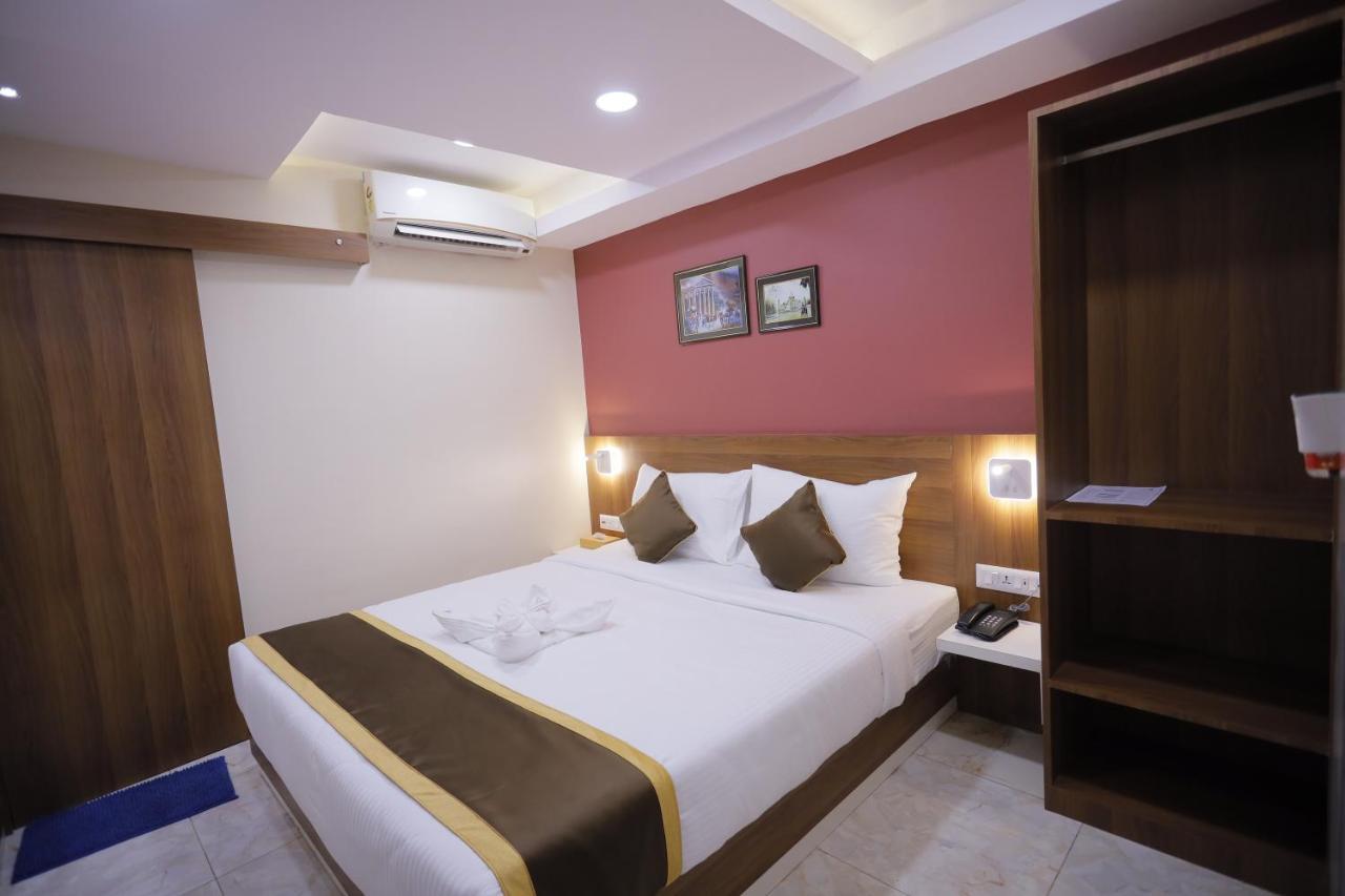 The Avenue Hotel Ballygunge Calcutta  Esterno foto